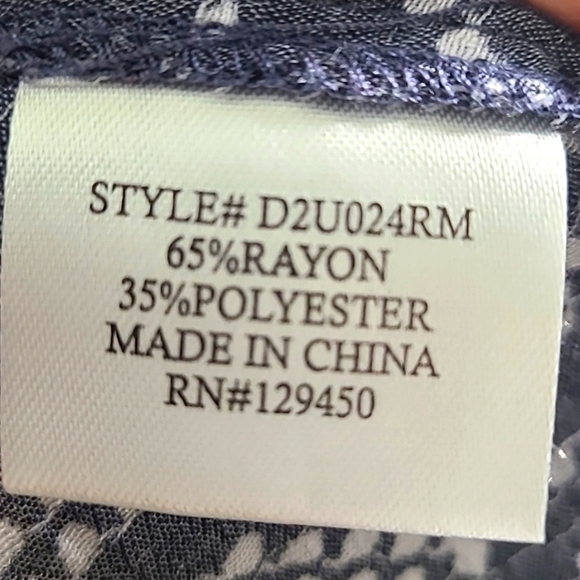 Fred David Blue & White Patterned Top, Size XL - Picture 12 of 12